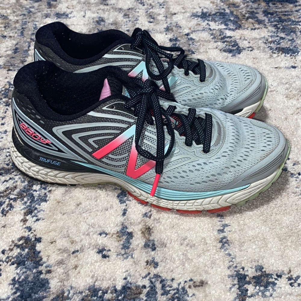 Women’s New Balance 880 V7